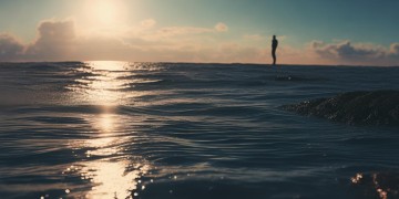 我沉迷沉溺在人海里究竟是哪首歌？