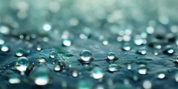 眼泪当中太拥挤究竟是哪首歌？